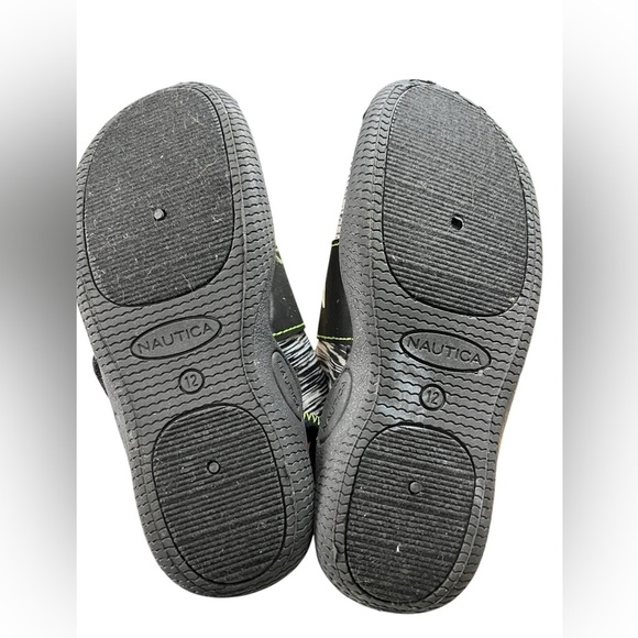 Nautica Boys Bilean Protective Water Shoe - Size 12 - Multiprint. NWT - Picture 2 of 6